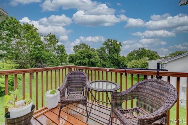 1504 Surrey Lane C, St Charles, MO 63304