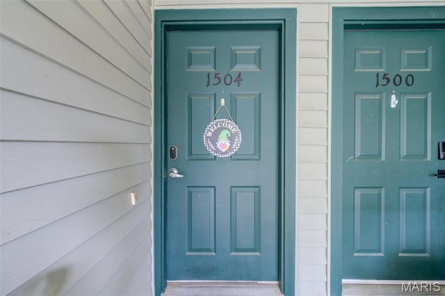 1504 Surrey Lane C, St Charles, MO 63304