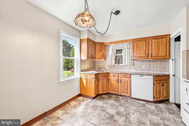4202 WOODLAND AVE, Brookhaven, PA 19015