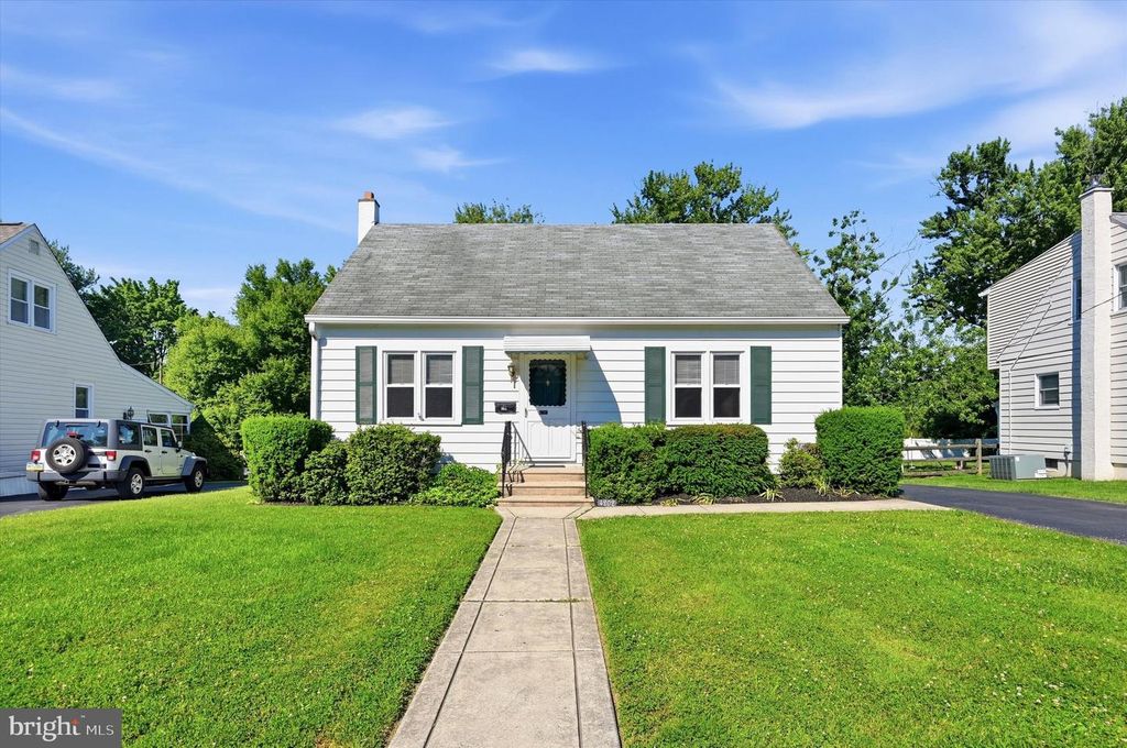 4202 WOODLAND AVE, Brookhaven, PA 19015