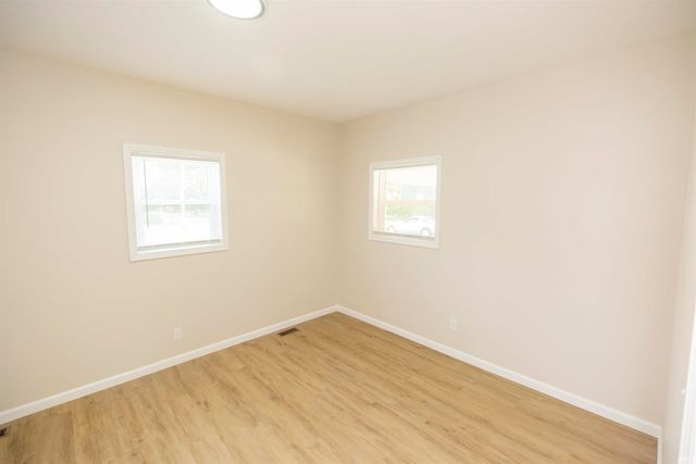 421 N Grandview Avenue, South Bend, IN 46619