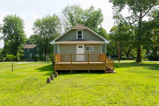 421 N Grandview Avenue, South Bend, IN 46619