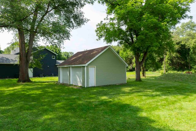 421 N Grandview Avenue, South Bend, IN 46619