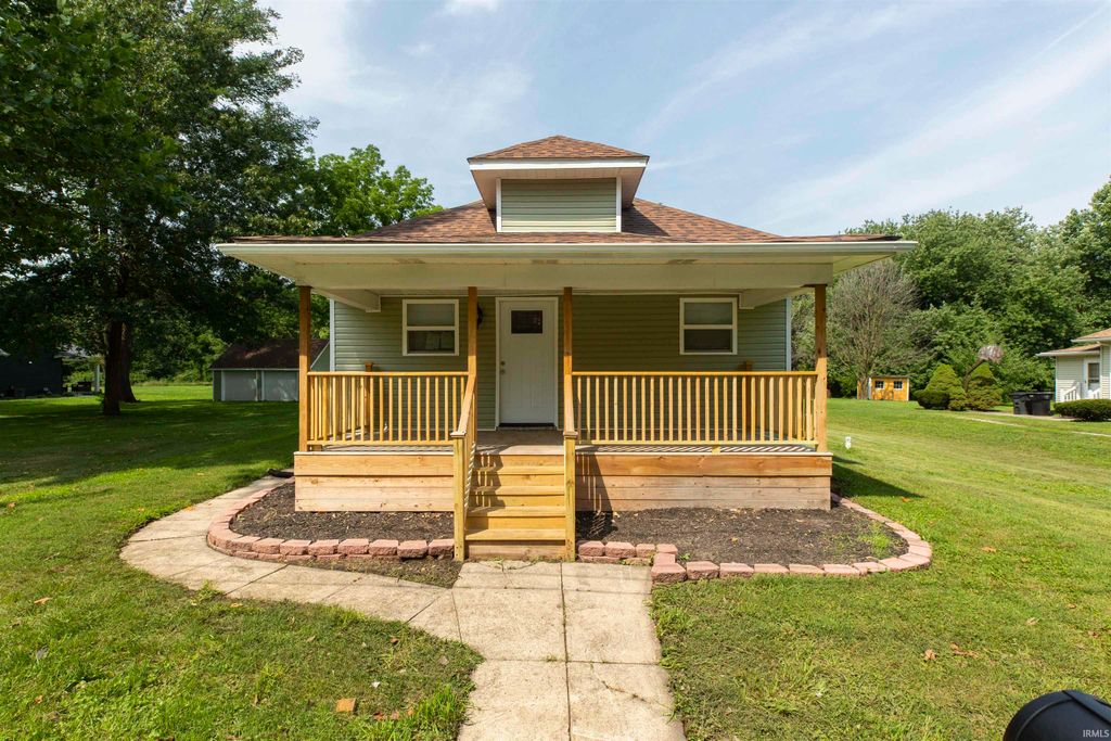 421 N Grandview Avenue, South Bend, IN 46619