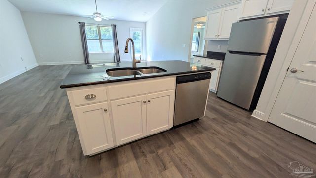 4407 Wilmington Way, Milton, FL 32570