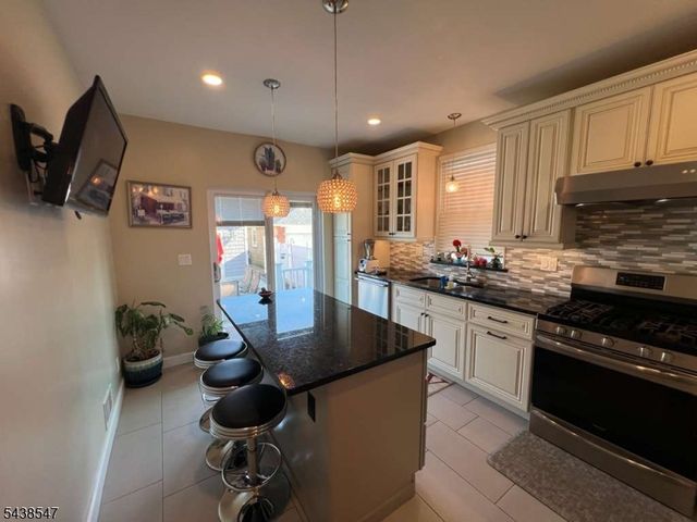 736 Pennington St 2, Elizabeth City, NJ 07202