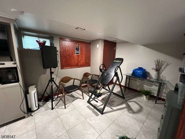 736 Pennington St 2, Elizabeth City, NJ 07202