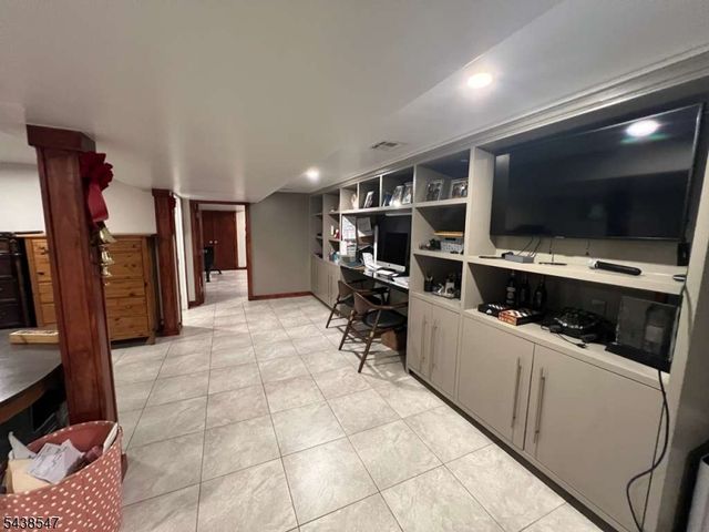 736 Pennington St 2, Elizabeth City, NJ 07202