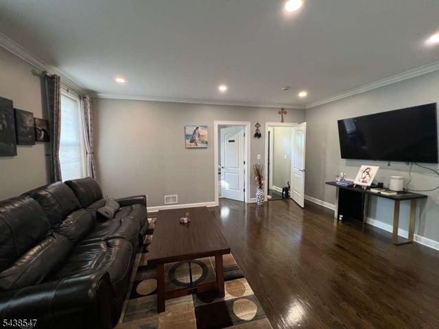 736 Pennington St 2, Elizabeth City, NJ 07202