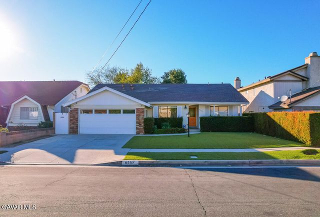 6563 Bianca Avenue, Van Nuys, CA 91406