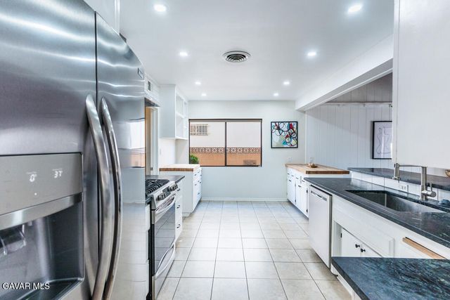 6563 Bianca Avenue, Van Nuys, CA 91406