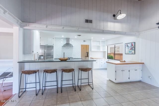 6563 Bianca Avenue, Van Nuys, CA 91406