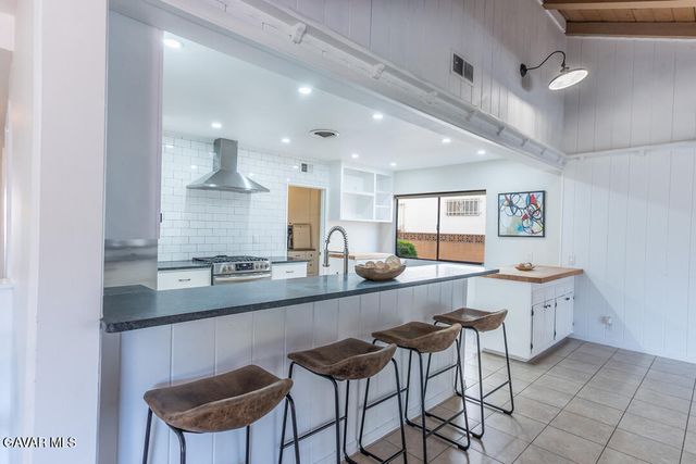 6563 Bianca Avenue, Van Nuys, CA 91406