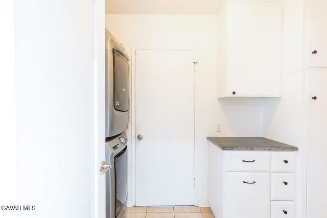 6563 Bianca Avenue, Van Nuys, CA 91406