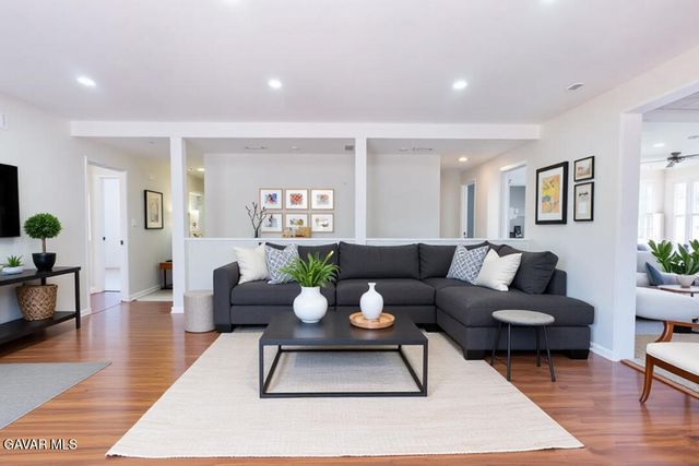 6563 Bianca Avenue, Van Nuys, CA 91406