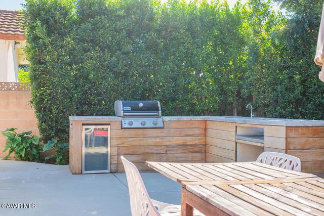 6563 Bianca Avenue, Van Nuys, CA 91406