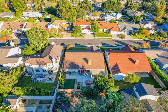 6563 Bianca Avenue, Van Nuys, CA 91406