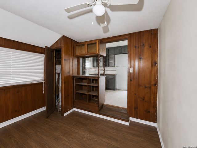 150 Ricardo, San Antonio, TX 78237