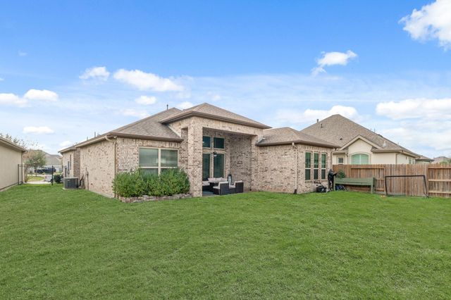 10722 Hilltop Harbor Way, Cypress, TX 77433