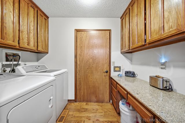11560 S 252nd East Avenue, Broken Arrow, OK 74014