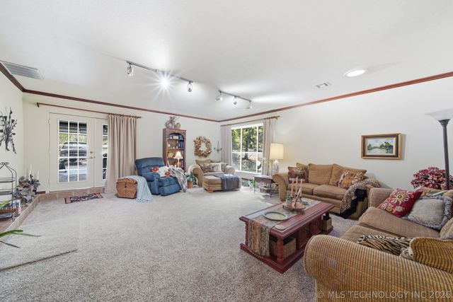 11560 S 252nd East Avenue, Broken Arrow, OK 74014