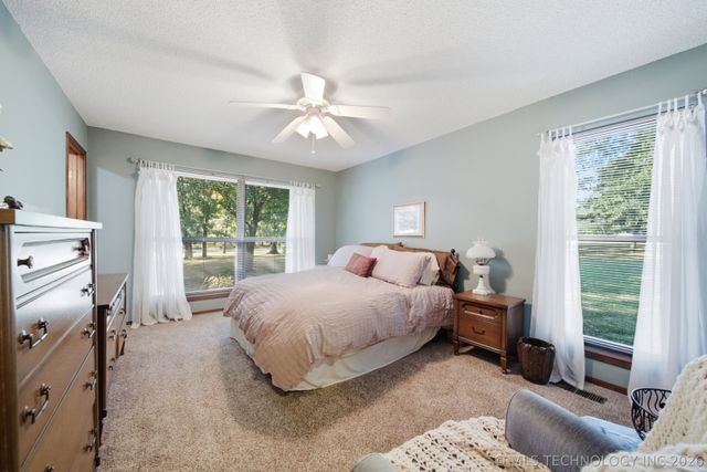 11560 S 252nd East Avenue, Broken Arrow, OK 74014