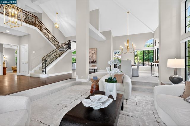 3208 Blackhawk Meadow Dr, Danville, CA 94506