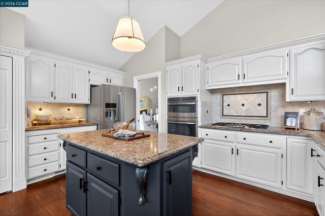 3208 Blackhawk Meadow Dr, Danville, CA 94506