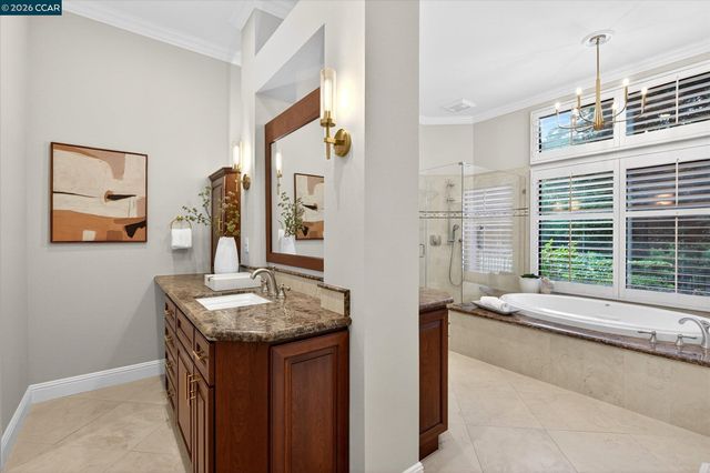 3208 Blackhawk Meadow Dr, Danville, CA 94506