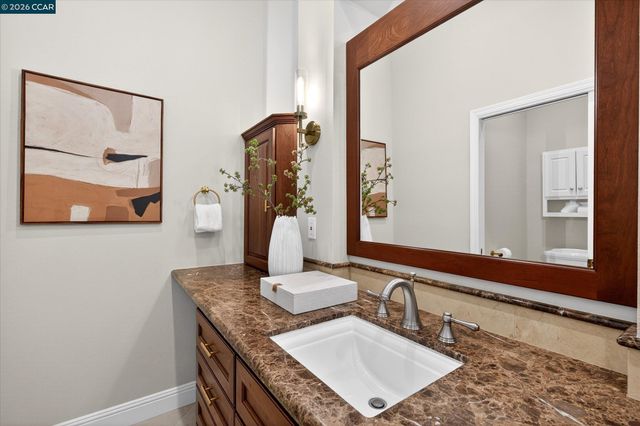 3208 Blackhawk Meadow Dr, Danville, CA 94506