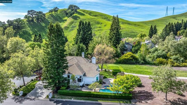 3208 Blackhawk Meadow Dr, Danville, CA 94506
