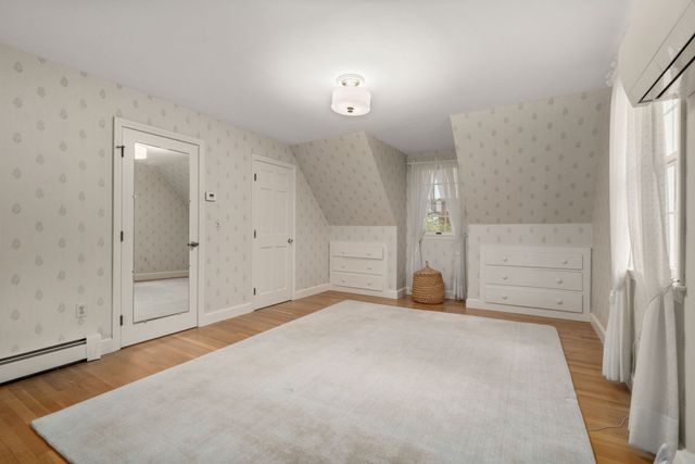 9 Oakley Rd, Dover, MA 02030
