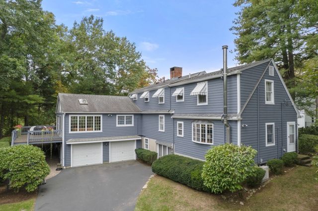 9 Oakley Rd, Dover, MA 02030