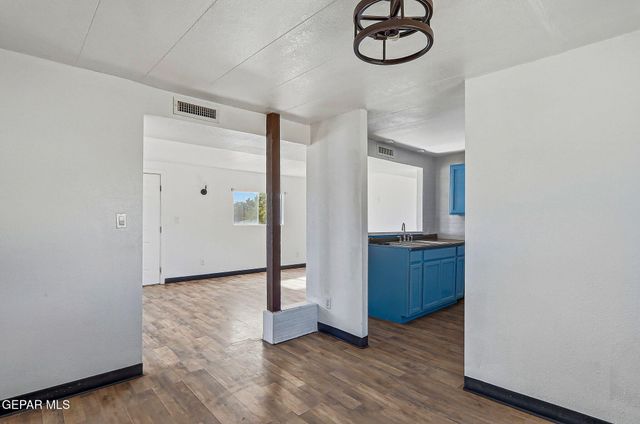 10956 LOS MAGOS Circle, Socorro, TX 79927