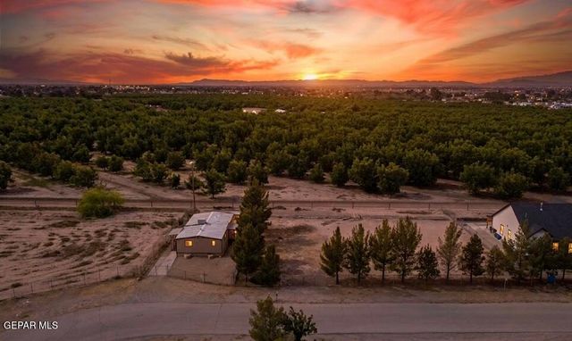 10956 LOS MAGOS Circle, Socorro, TX 79927