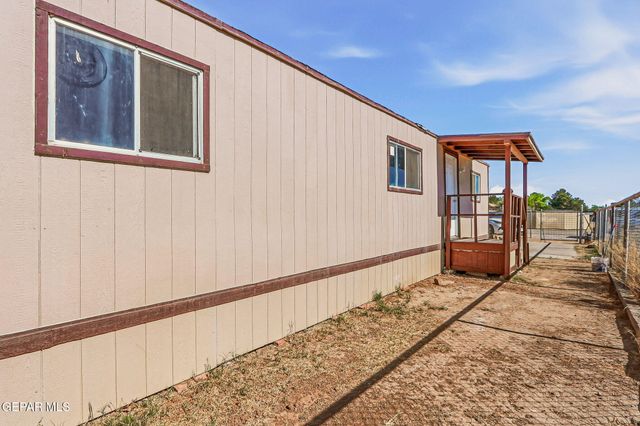 10956 LOS MAGOS Circle, Socorro, TX 79927