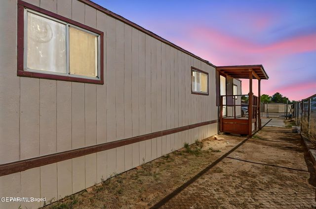 10956 LOS MAGOS Circle, Socorro, TX 79927