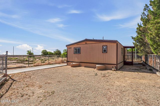10956 LOS MAGOS Circle, Socorro, TX 79927