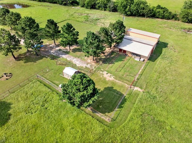 895 Vz County Road 3216, Wills Point, TX 75169