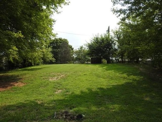 529 Morrison Dr, Clarksville, TN 37042