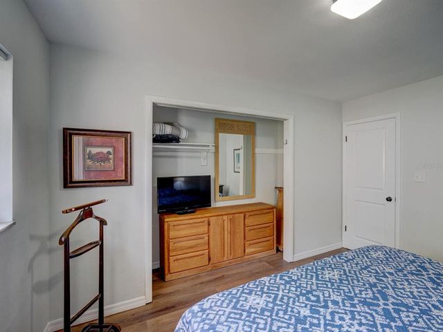 106 E CEDAR STREET, Tarpon Springs, FL 34689
