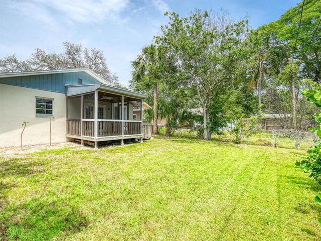 106 E CEDAR STREET, Tarpon Springs, FL 34689