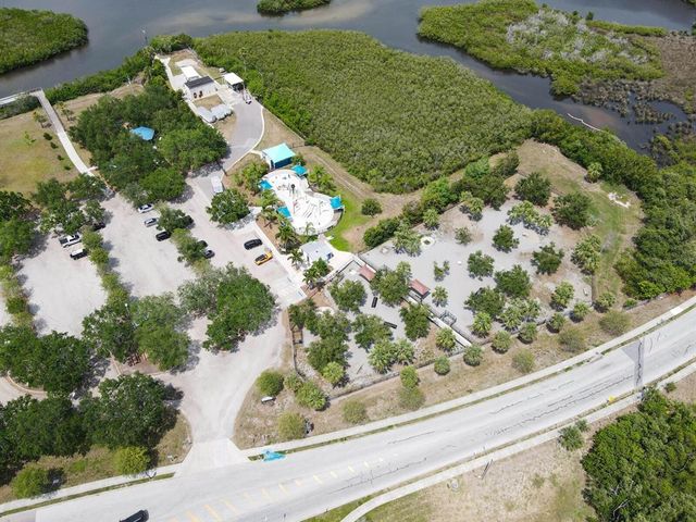 106 E CEDAR STREET, Tarpon Springs, FL 34689
