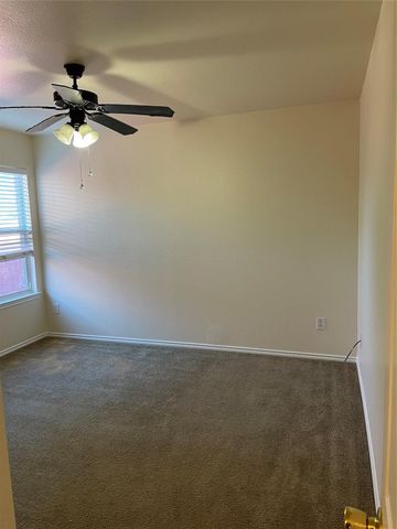 1937 Creek Crossing Drive, Fort Worth, TX 76247