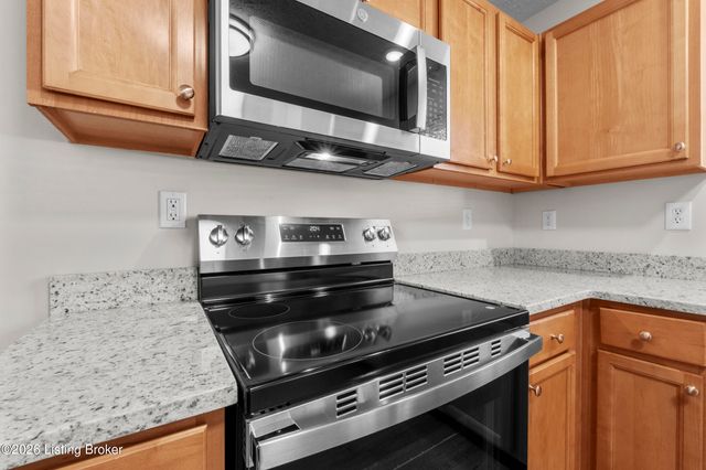 5926 Haven Manor Way, Louisville, KY 40228