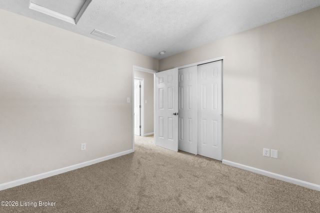 5926 Haven Manor Way, Louisville, KY 40228