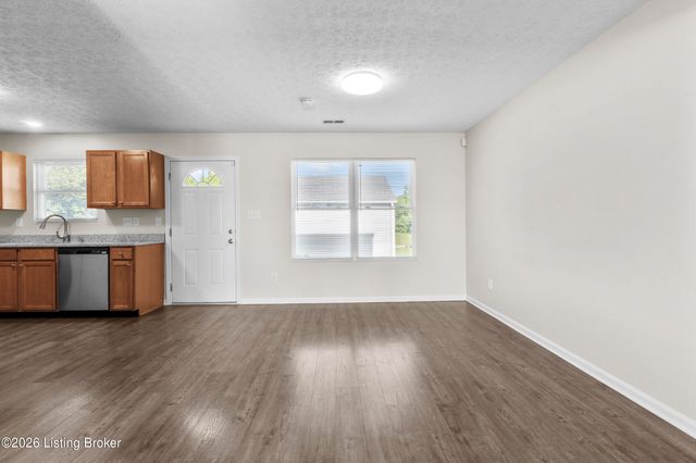 5926 Haven Manor Way, Louisville, KY 40228