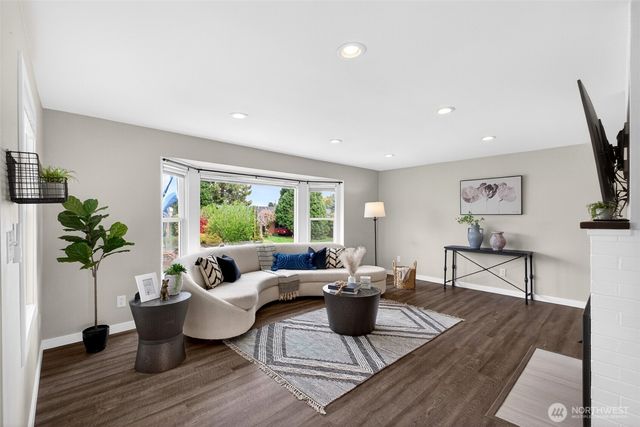 4546 6th Avenue, Tacoma, WA 98406