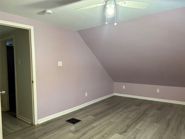 1424 E 9TH Street, Erie, PA 16503