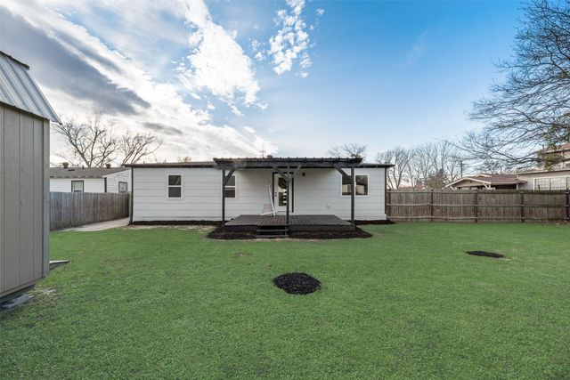 218 Howard Street, Royse City, TX 75189